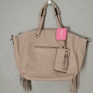 Urban Expressions Tan Tote Fringe Design